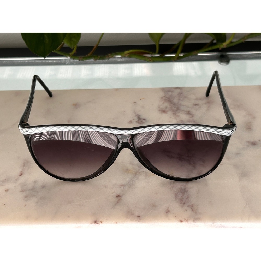 Vintage Italy Oversized Sunglasses Black White Lattice Brow Gradient Lens Retro
